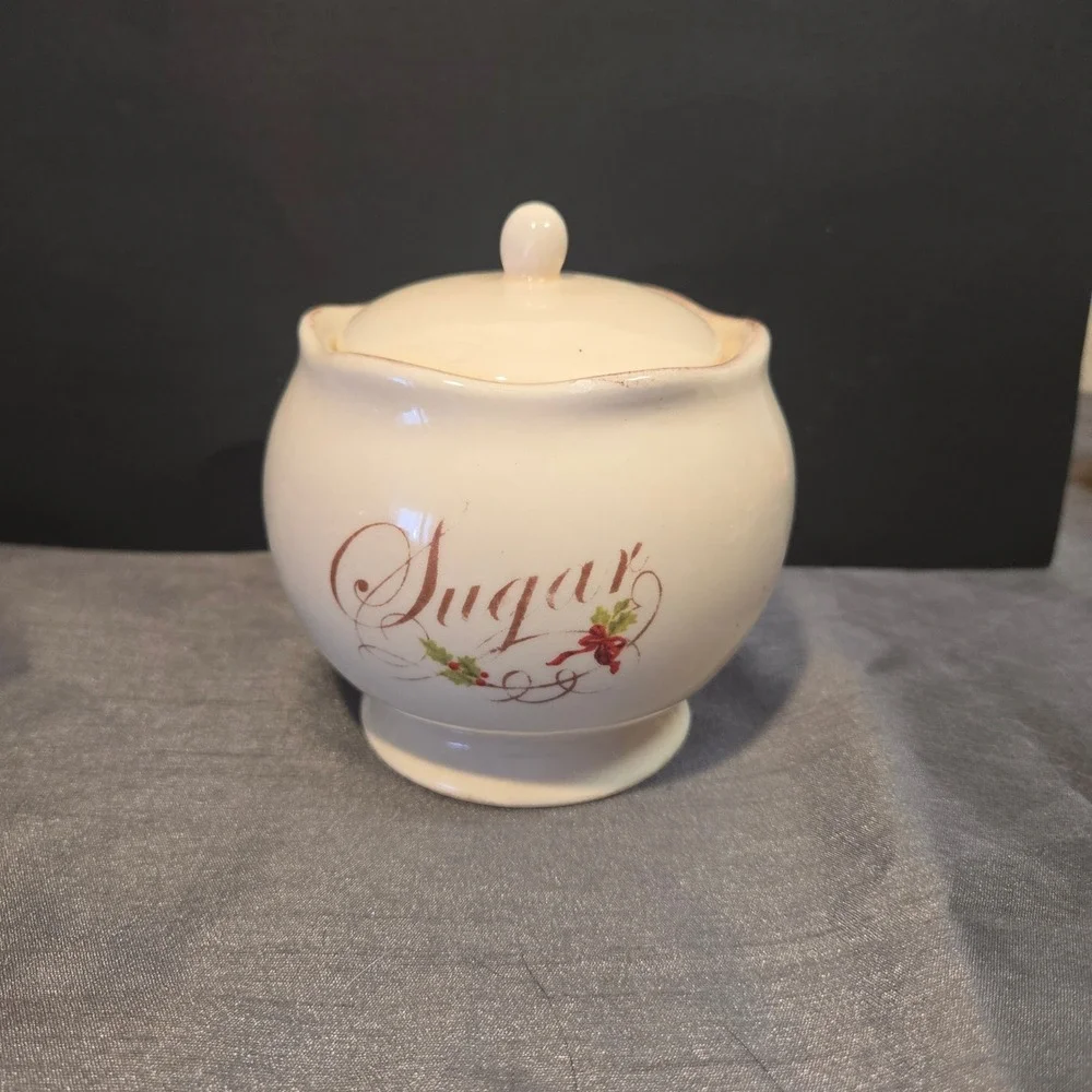 Vtg Magenta Holiday Collection Cream Sugar Bowl‎ with Lid Bunny Christmas Design